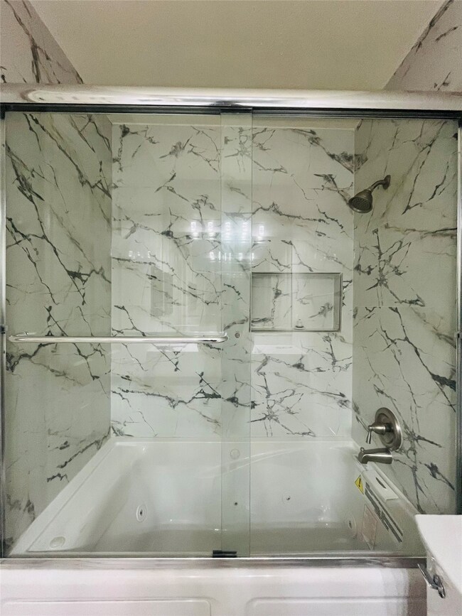 The Oaks at West University unit 404, Houston, TX 77005 - photo 6