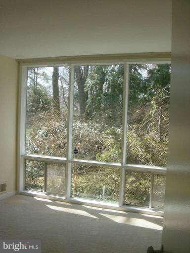 1933 Marthas Rd, Alexandria, VA 22307 - photo 5