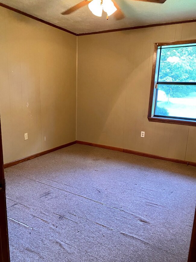 533 11th St, McComb, MS 39648 - photo 4