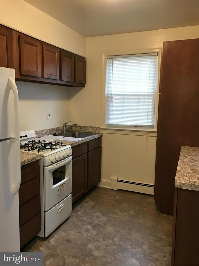 401 7th St unit 1, Laurel, MD 20707 - photo 2