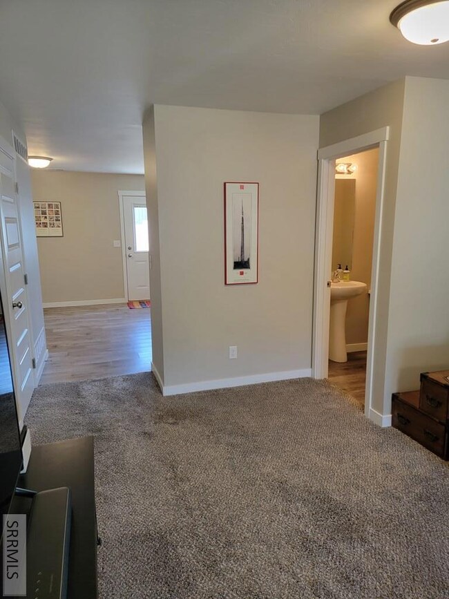 Into the Kitchen/Dining area