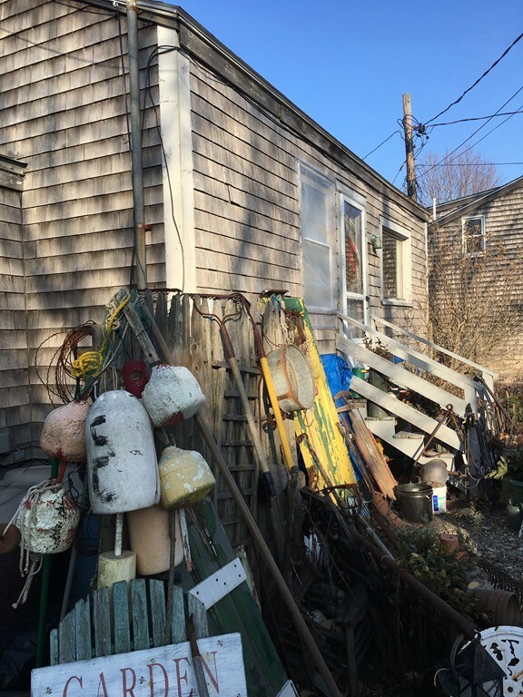 10 Cromwell Ln, Vineyard Haven, MA 02568 - photo 4