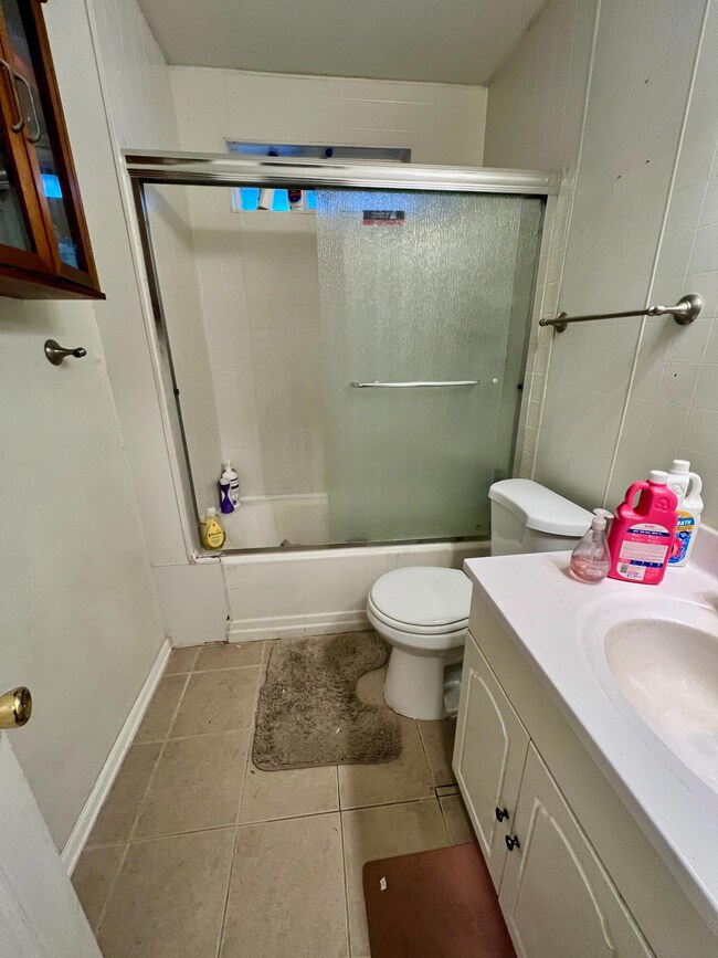 2010 Vine Ave, Klamath Falls, OR 97601 - photo 7