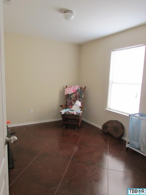 407 Chrislyn Dr, Troy, TX 76579 - photo 5