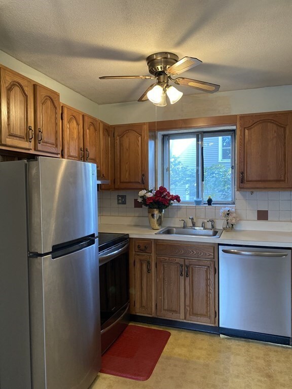 549 Adams St unit 24, Dorchester, MA 02122 - photo 2