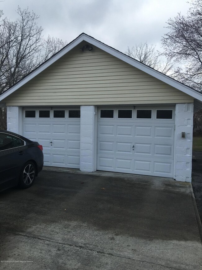 3002 bangs ave 886