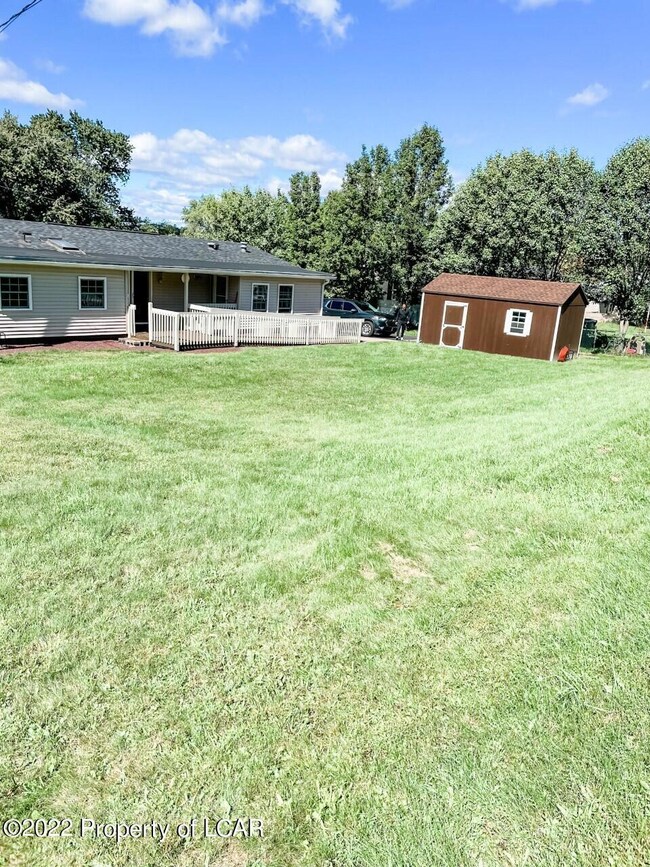 237 Terrace Ave, Shavertown, PA 18708 - photo 3