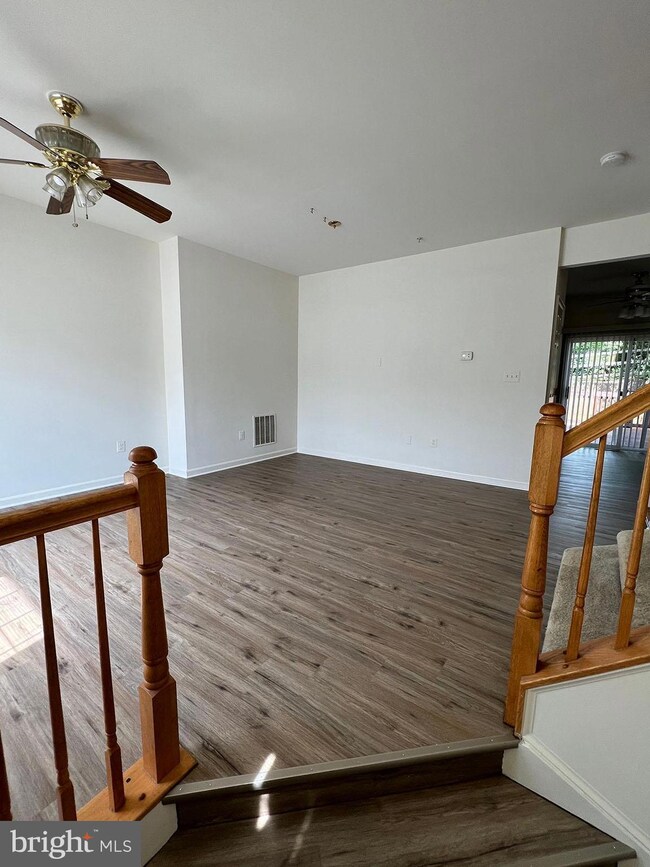 3324 Yellow Flower Rd, Laurel, MD 20724 - photo 2