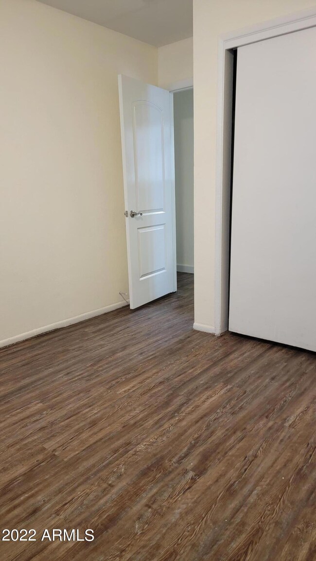 bedroom pic1