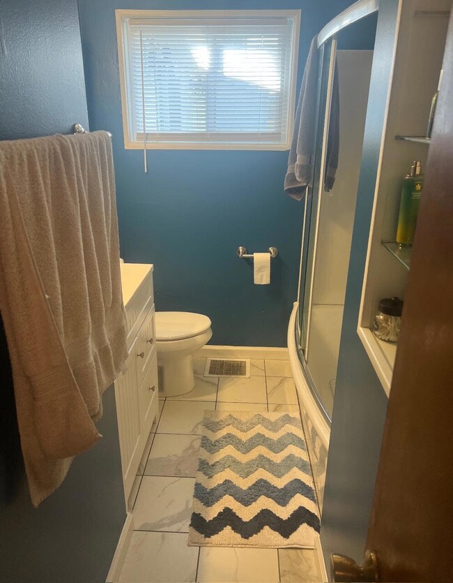 1422 Merrifield Ave, Niles, MI 49120 - photo 4