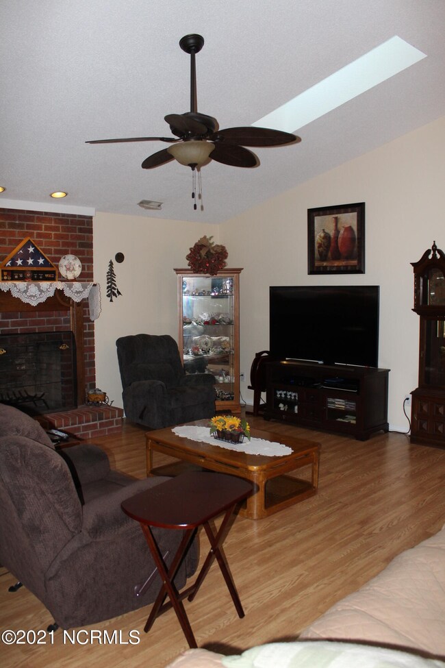 101 Bethesda St, Jacksonville, NC 28546 - photo 5