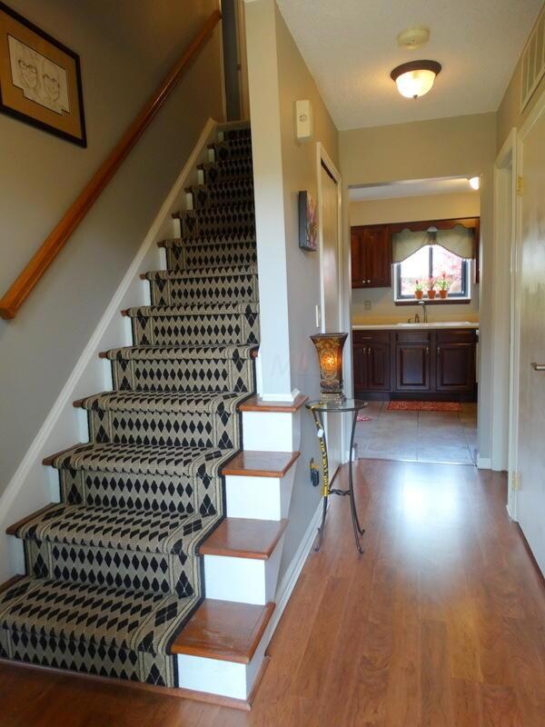 Foyer To Kitchen