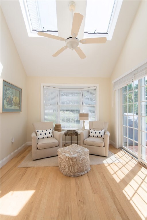 421 Corey Ln, Middletown, RI 02842 - photo 7