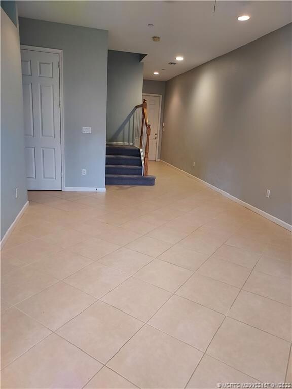 410 SW Walking Path, Stuart, FL 34997 - photo 5