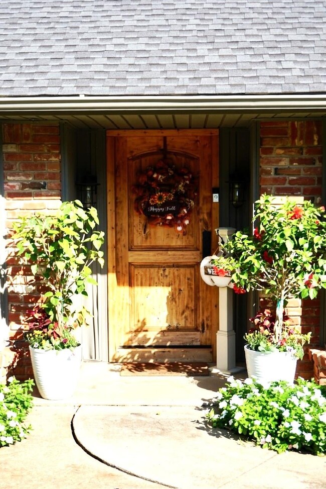 2810 Stagestand Rd, Duncan, OK 73533 - photo 2