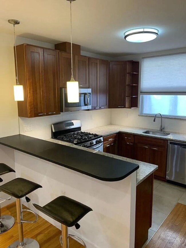 100 Shippen St unit 1B, Weehawken, NJ 07086 - photo 3