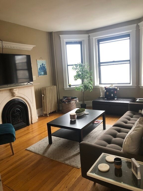 137 Peterborough St unit 20, Boston, MA 02215 - photo 2