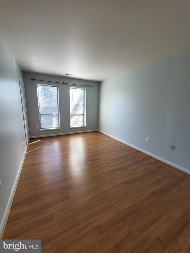 609 Hudson Ave, Takoma Park, MD 20912 - photo 7