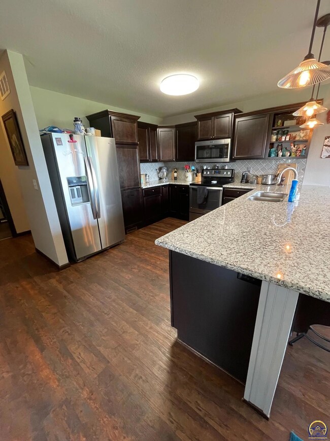 2435 SW 65th St, Topeka, KS 66619 - photo 2