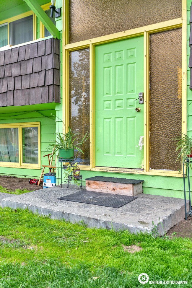 7820 Island Dr, Anchorage, AK 99504 - photo 6