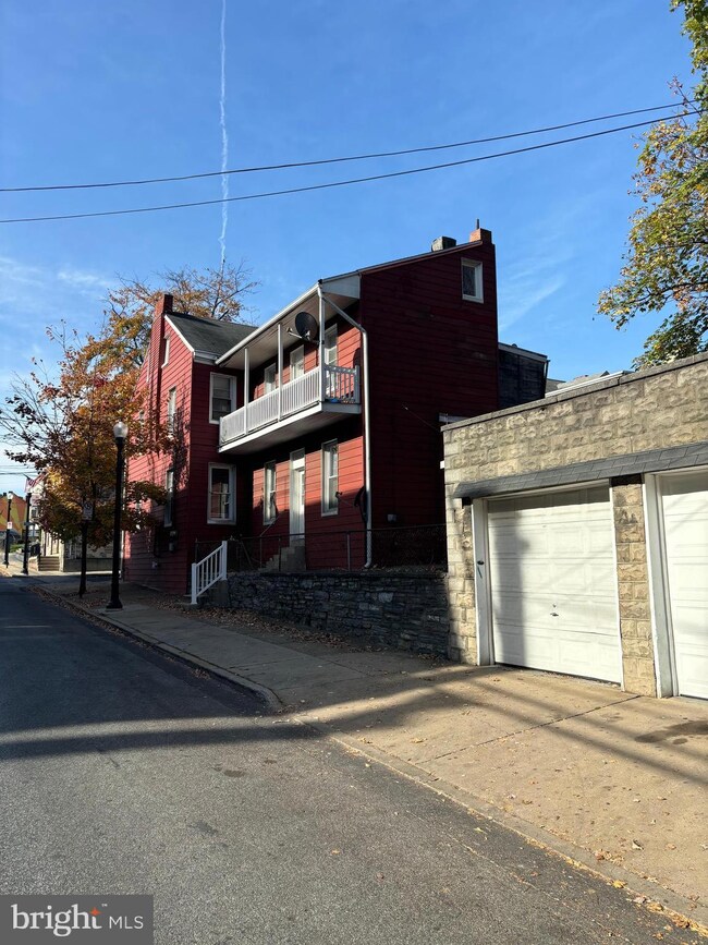 501 3rd St, Lancaster, PA 17603 - photo 2