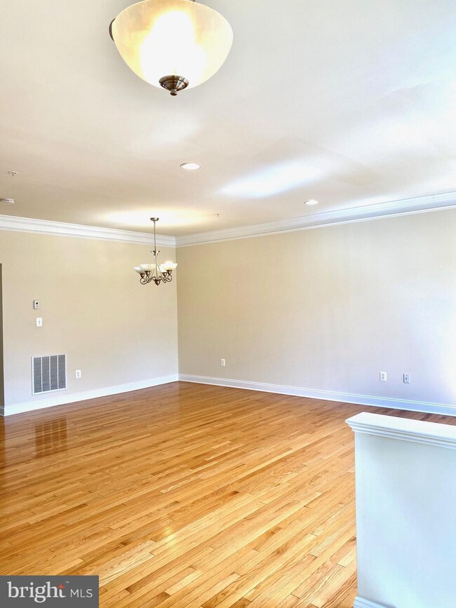 22107 Havenworth Ln, Clarksburg, MD 20871 - photo 3