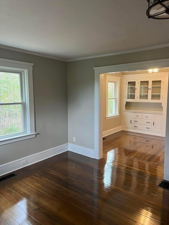 8 S Bowlder St unit 8B, Uxbridge, MA 01569 - photo 5