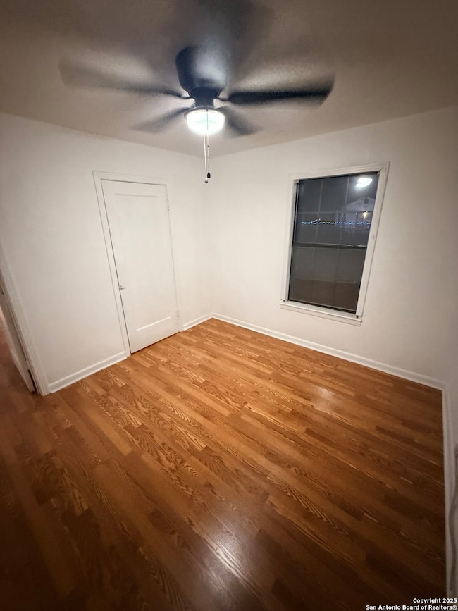 122 E Hart Ave, San Antonio, TX 78214 - photo 2