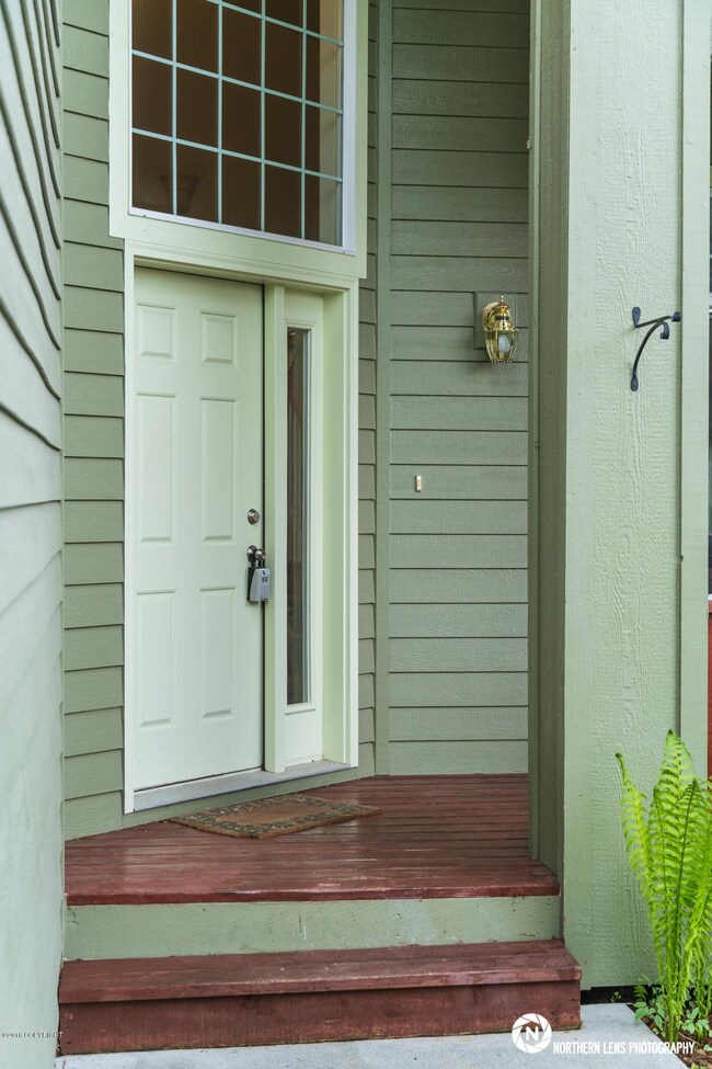 6_EntranceExterior