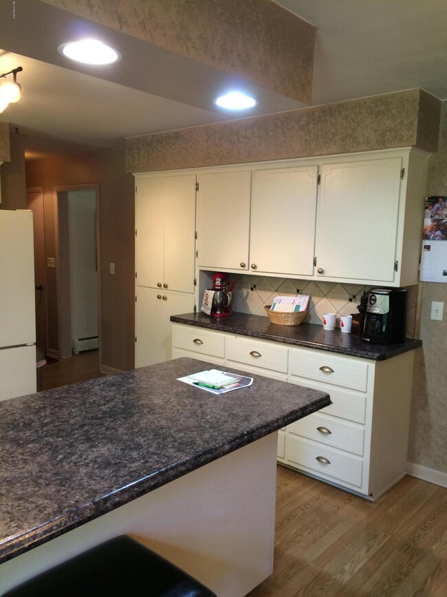 10140 Clyde Park Ave SW, Byron Center, MI 49315 - photo 6