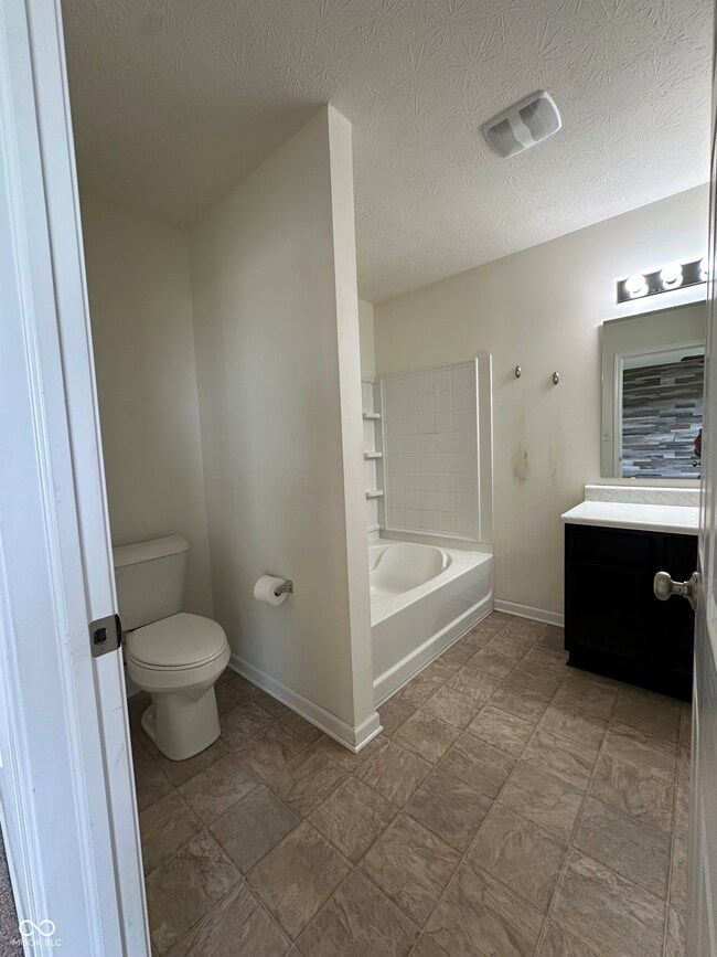 972 Redwood Dr, Franklin, IN 46131 - photo 7