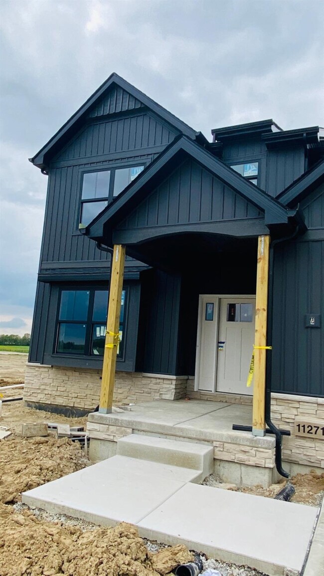 11271 Elkhart Cir unit LOT42, Winfield, IN 46307 - photo 2