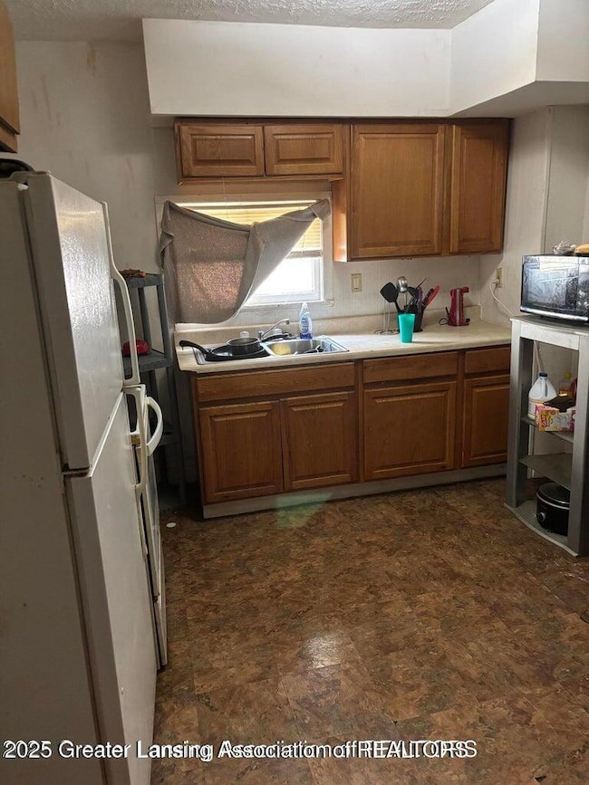 911 E Kalamazoo St, Lansing, MI 48912 - photo 2