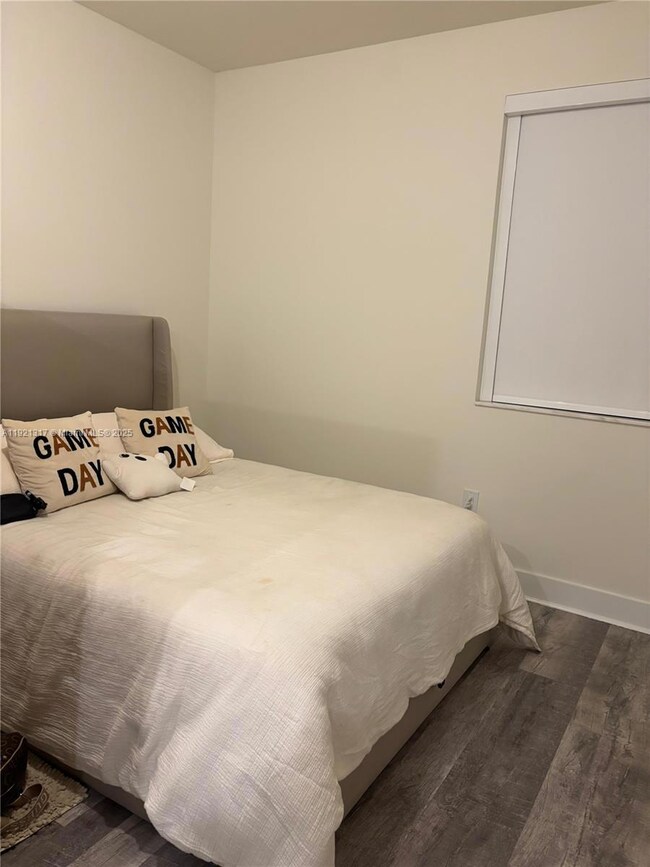 6502 NW 105th Place, Doral, FL 33178 - photo 4