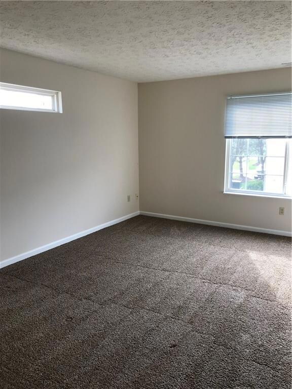 724 Pine Lake Dr, Greenwood, IN 46143 - photo 7