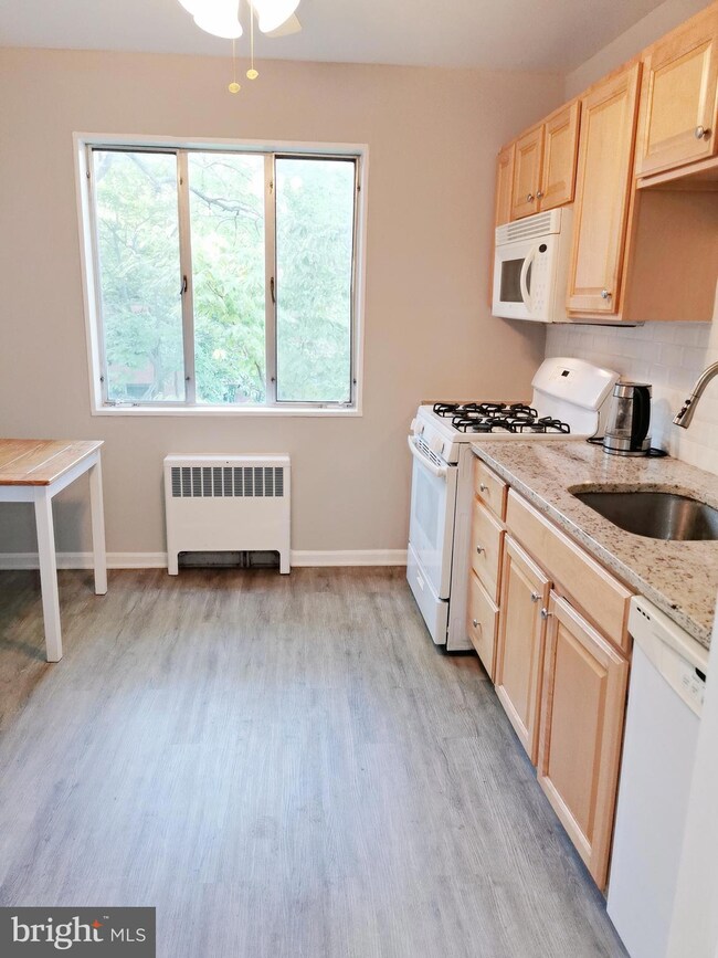 Kenwood Place unit 311, Bethesda, MD 20816 - photo 7