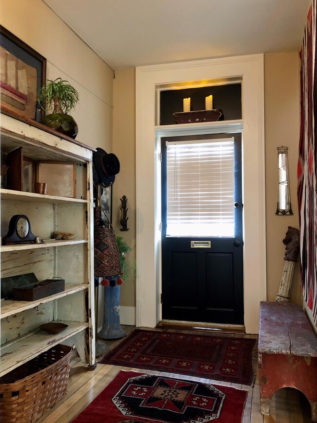 411 W Broadway St, Frankfort, KY 40601 - photo 3