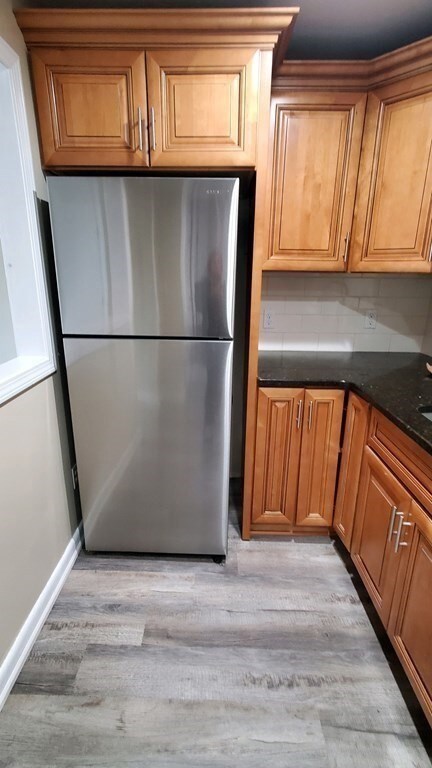 3 Hallmark Gardens unit 12, Burlington, MA 01803 - photo 2