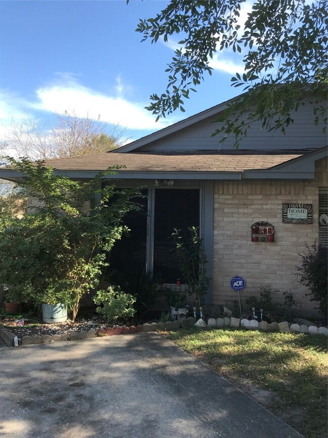 11020 Longtom Ct, Houston, TX 77086 - photo 2