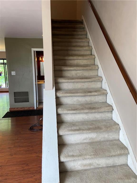 1633 E Cedar St, Allentown, PA 18109 - photo 7