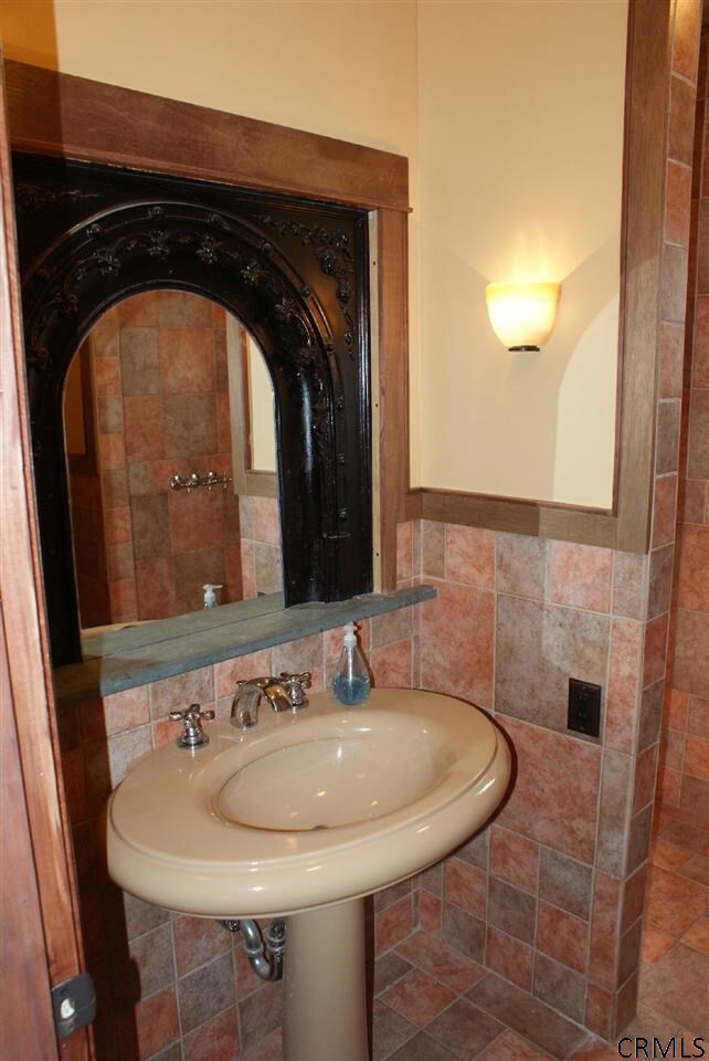 9 Garden St, Albany, NY 12209 - photo 7