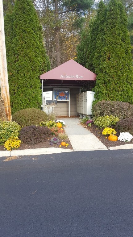 34 Waterview Dr unit C, Smithfield, RI 02917 - photo 2