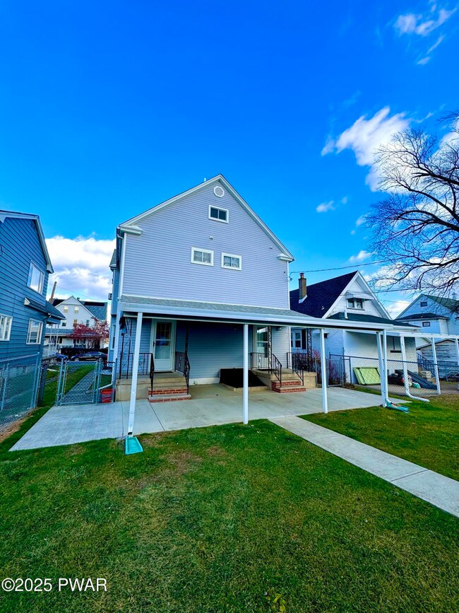 1105 Rundle St, Scranton, PA 18504 - photo 5