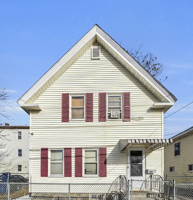 24 Newton St, Lawrence, MA 01843 - photo 2