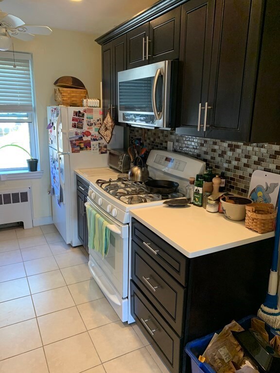 865 Boylston St unit 5, Newton Highlands, MA 02461 - photo 2