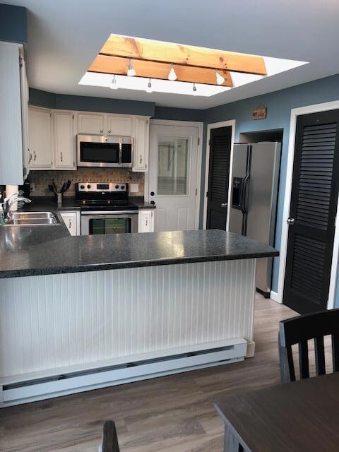 1 Laurel Kitchen 3