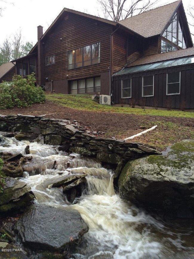 7 Willow's Ct, Hawley, PA 18428 - photo 2