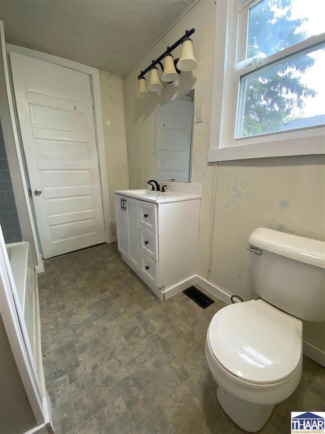 2510 Jefferson St, Terre Haute, IN 47802 - photo 5