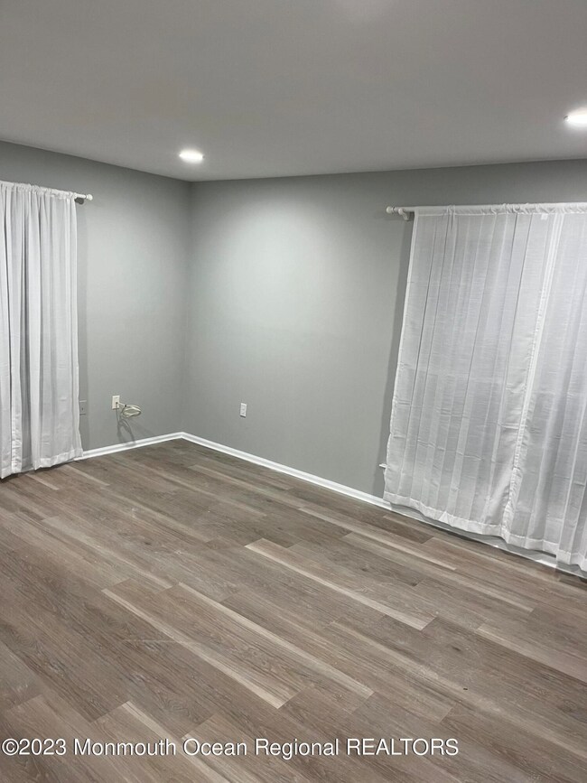 73 Players Cir unit A1, Tinton Falls, NJ 07724 - photo 6