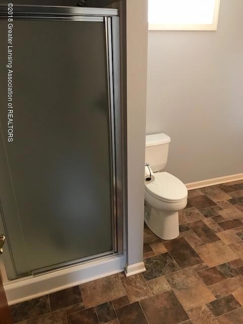 1902 Victor Ave, Lansing, MI 48910 - photo 6